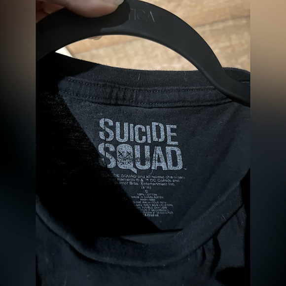 Suicide Squad Joker unisex “Damaged” Harley Quinn DC COMICS Small T shirt Black - Picture 7 of 8